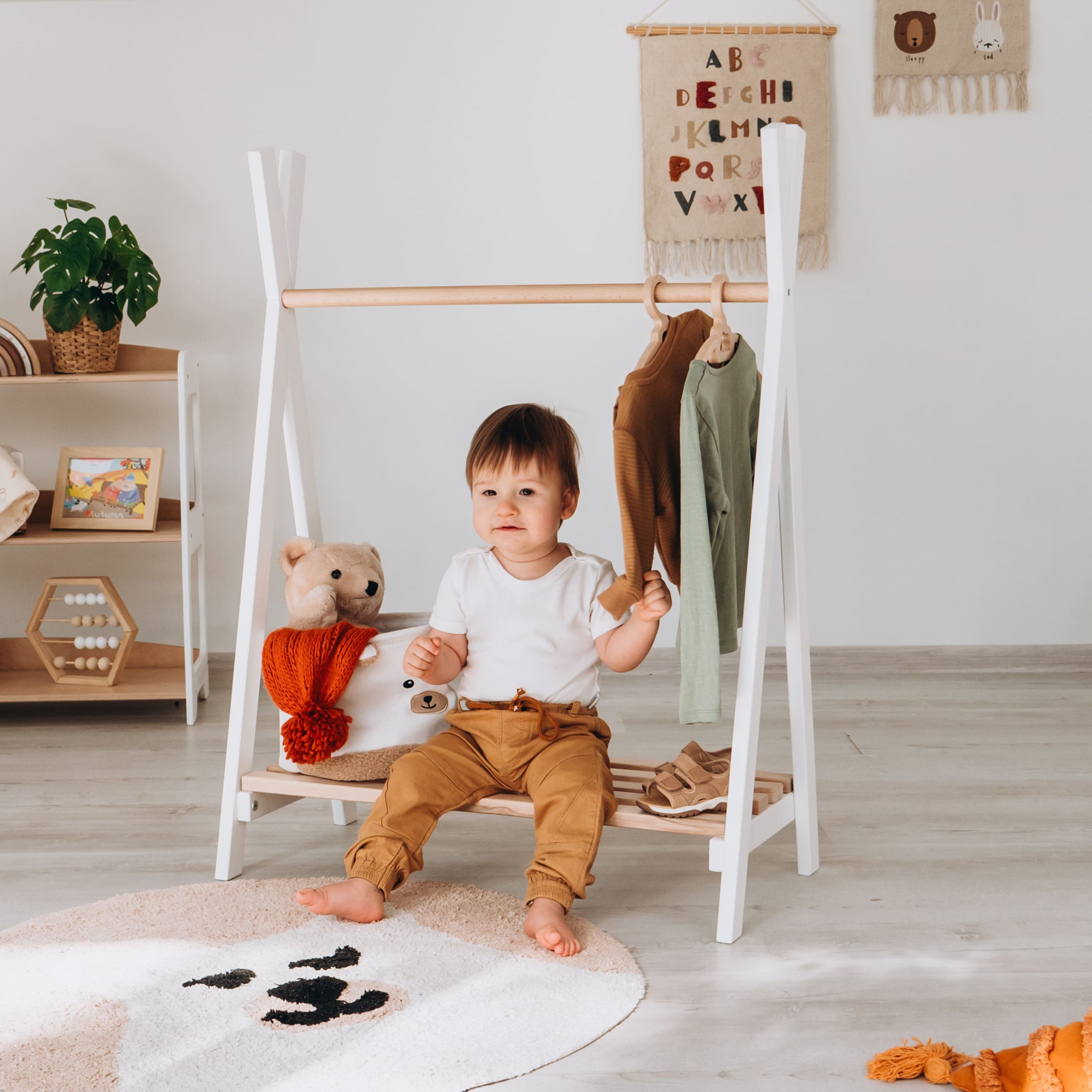 Toddler's Clothes Rack